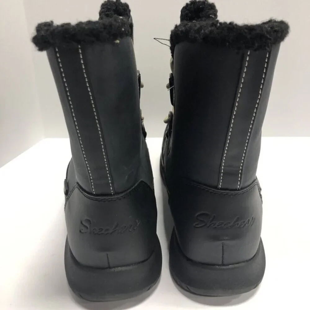 Skechers Women’s Ultra Flex Waterpoof Boot Size 6 M